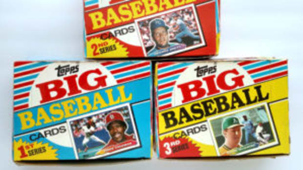  The 1988 Topps Big Baseball set was released in three smaller series, instead of one larger release. In 1988 that amounted to three series of 88 cards, for a total of 264 cards. (Images courtesy Sal Barry)