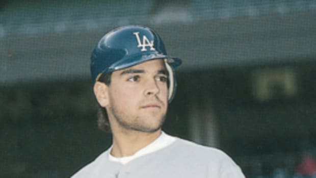 Mike Piazza broke in with the Dodgers, with a little help from Tommy Lasorda. 