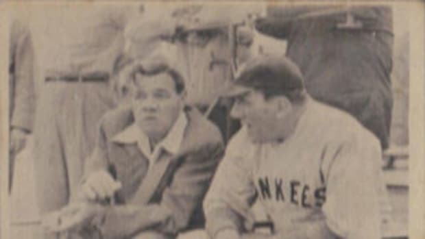 Babe Ruth and William Bendix appear together on card #1 of the “Babe Ruth Story” card set.