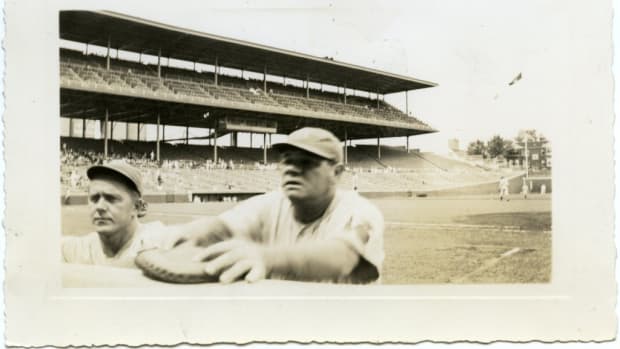 Rare classic Babe Ruth photo brings record sale at SCP - Sports Collectors  Digest