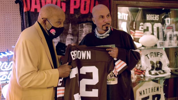 Collector Ray Prisby with NFL Hall of Famer Jim Brown.
