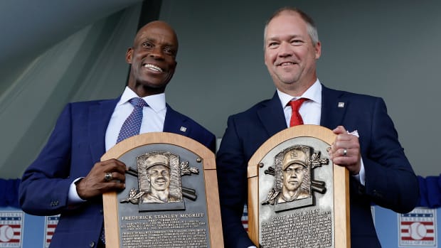 Scott Rolen, Fred McGriff patiently go into Baseball Hall of Fame
