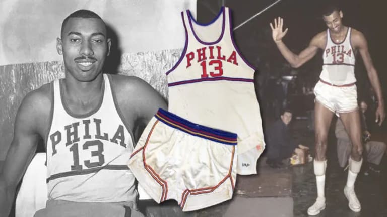 13 WILT CHAMBERLAIN Philadelphia 76ers NBA Center Red/White Throwback Jersey