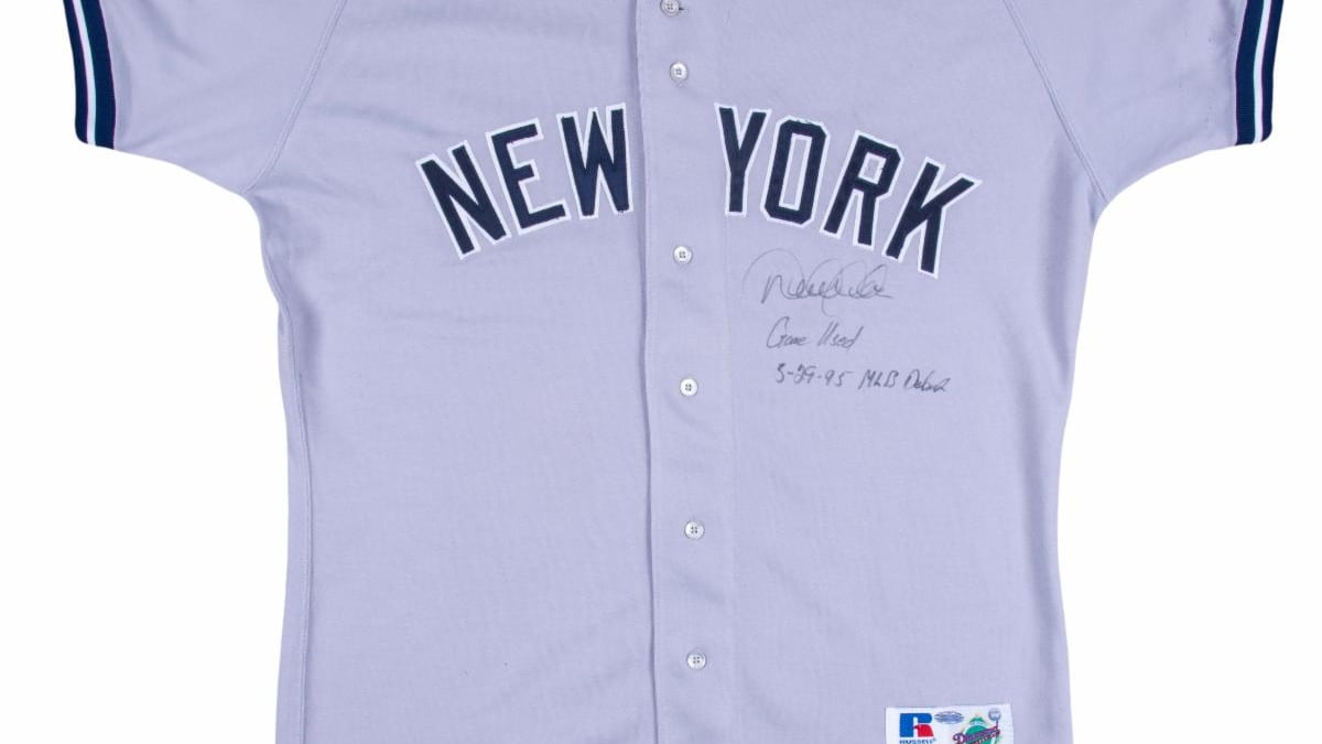 First jersey Derek Jeter ever wore as a Yankee sets record - Sports  Collectors Digest