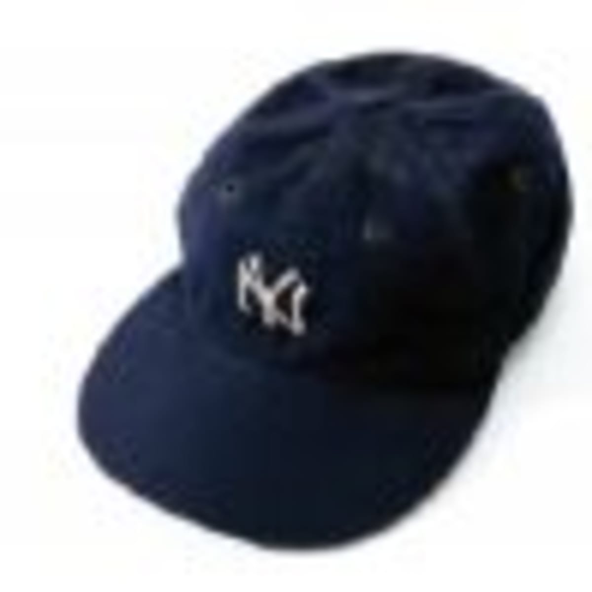 Babe Ruth Cap $225,000, Wells by Collectors Bidding Owned David - Surpasses Ongoing Digest Sports