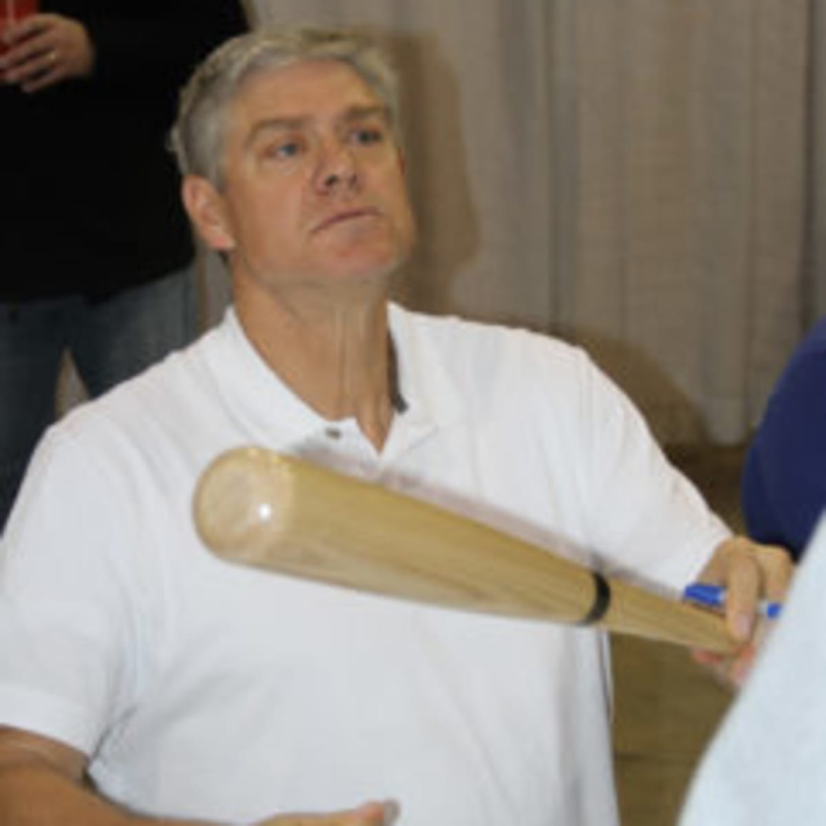 Dale Murphy, Dale Murphy was the honorary manager and signe…