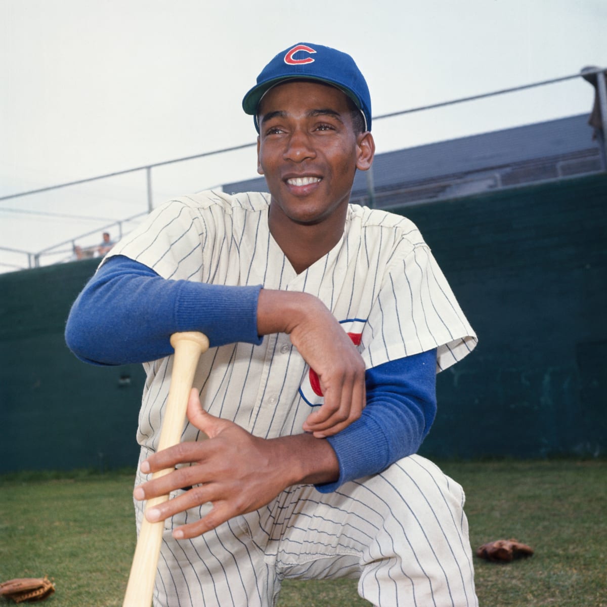 Cubs fans remember 'Mr. Cub' Ernie Banks and all those who didn't