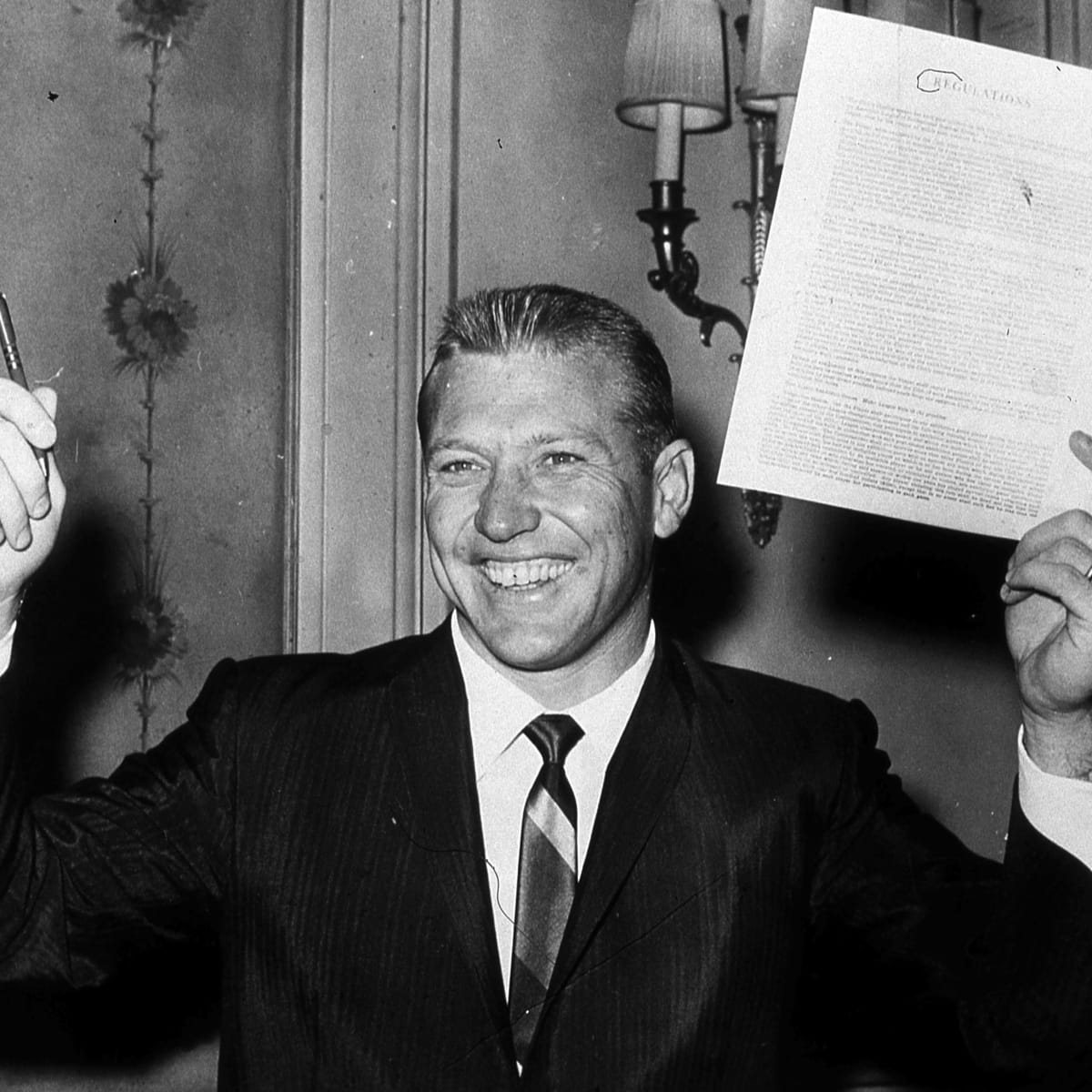 Sports auction includes a dirty note from Mickey Mantle
