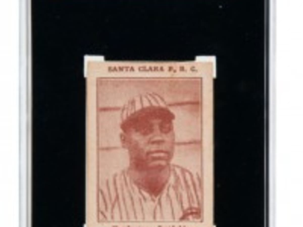 Hake's - 1934 NEW YORK BLACK YANKEES NEGRO LEAGUE TEAM PHOTO.