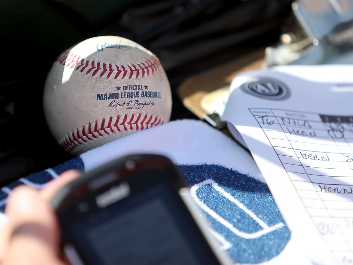 MLB Authentication Program connects fans to game-used memorabilia - Sports  Collectors Digest