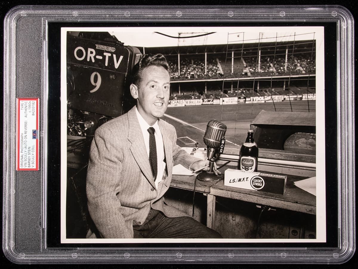 Sold at Auction: Vin Scully SIGNED Los Angeles Dodgers Framed Grey