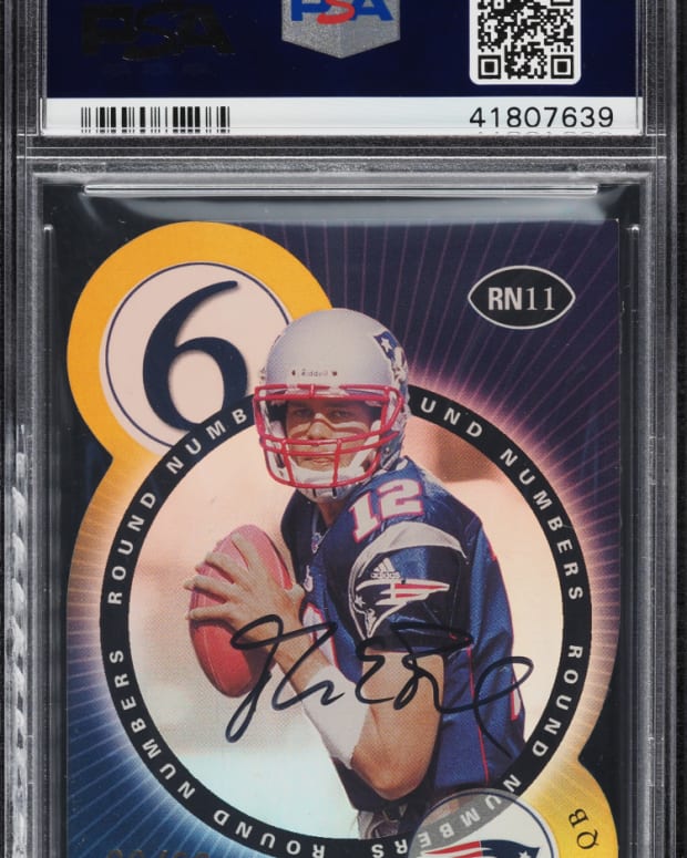 Back of 2000 Playoff Contender Marc Bulger/Tom Brady Rounded Numbers Auto Rookie card.