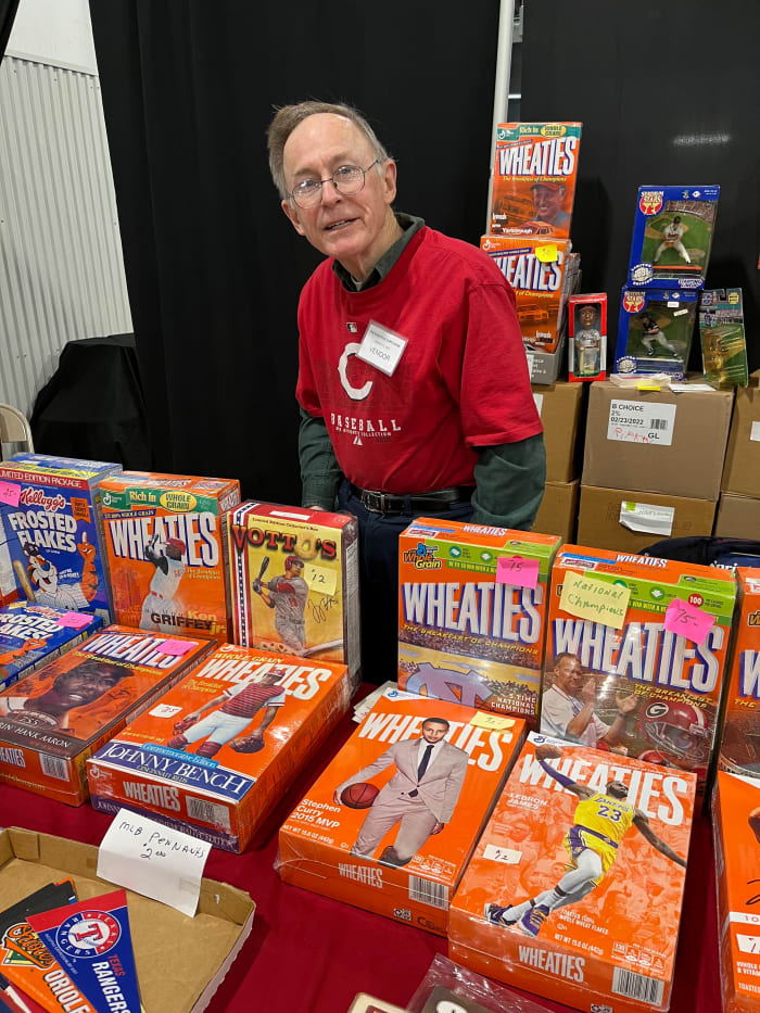 Expanded Nashville card show a big hit in Music City Sports