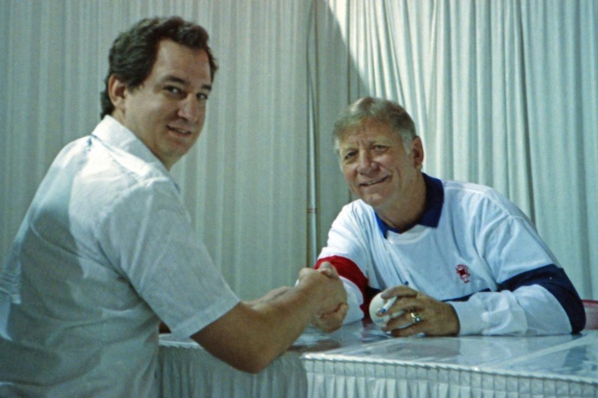 Jeff Escue meeting Mickey Mantle in 1990 at a Chicago-area hobby show. Photo courtesy J. Escue.