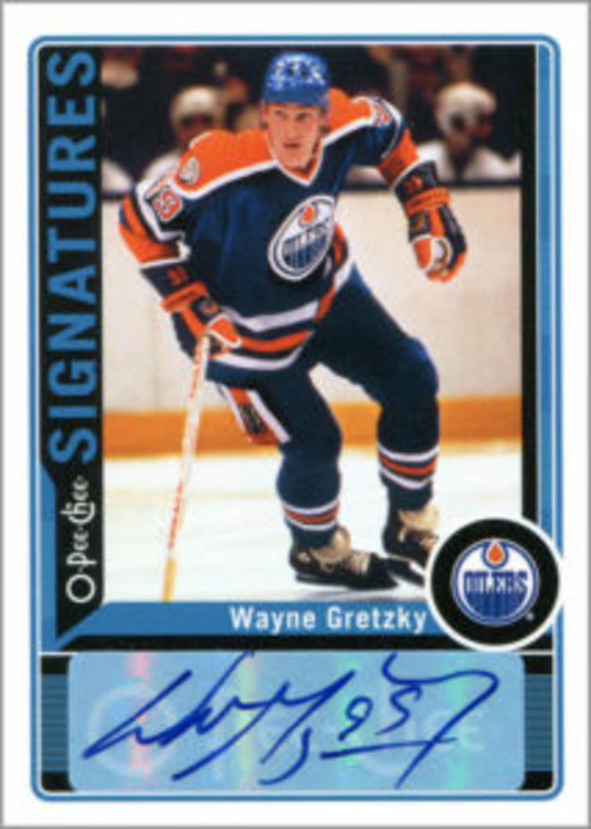 How much is a signed wayne gretzky rookie card worth Wayne Gretzky Trade To L A Kings Changed Hockey Card Collecting Forever Sports Collectors Digest