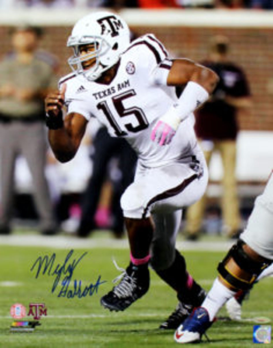 2019 Topps Myles Garrett Football autographed trading card