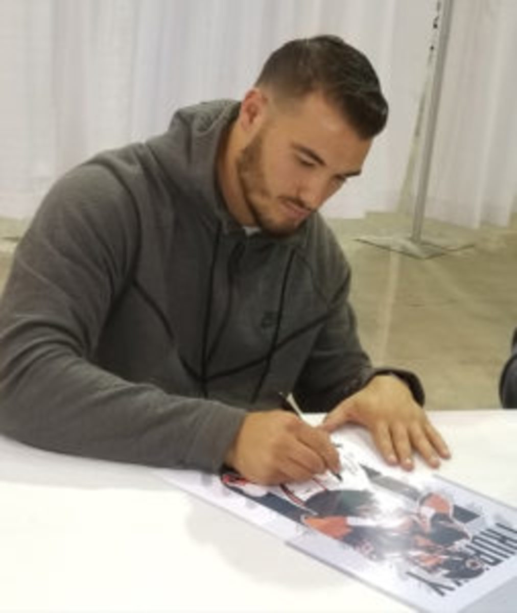  Mitch Trubisky was the star of the Chicago Sports Spectacular when it came to the autograph most attendees were after. (Ross Forman photos)