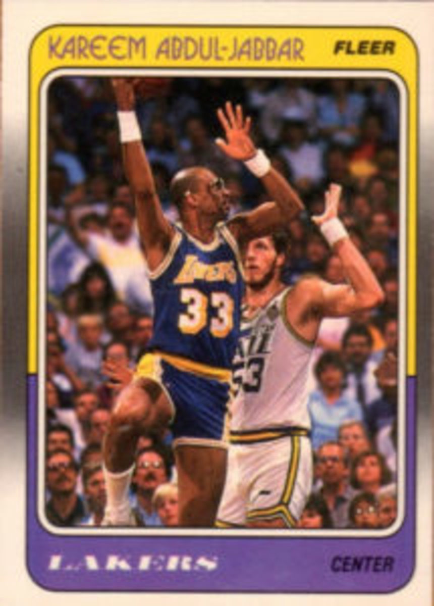 198889 Fleer Basketball cards had a simple design