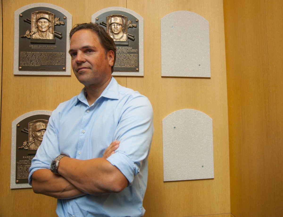 Mike Piazza inducted into Mets Hall of Fame 