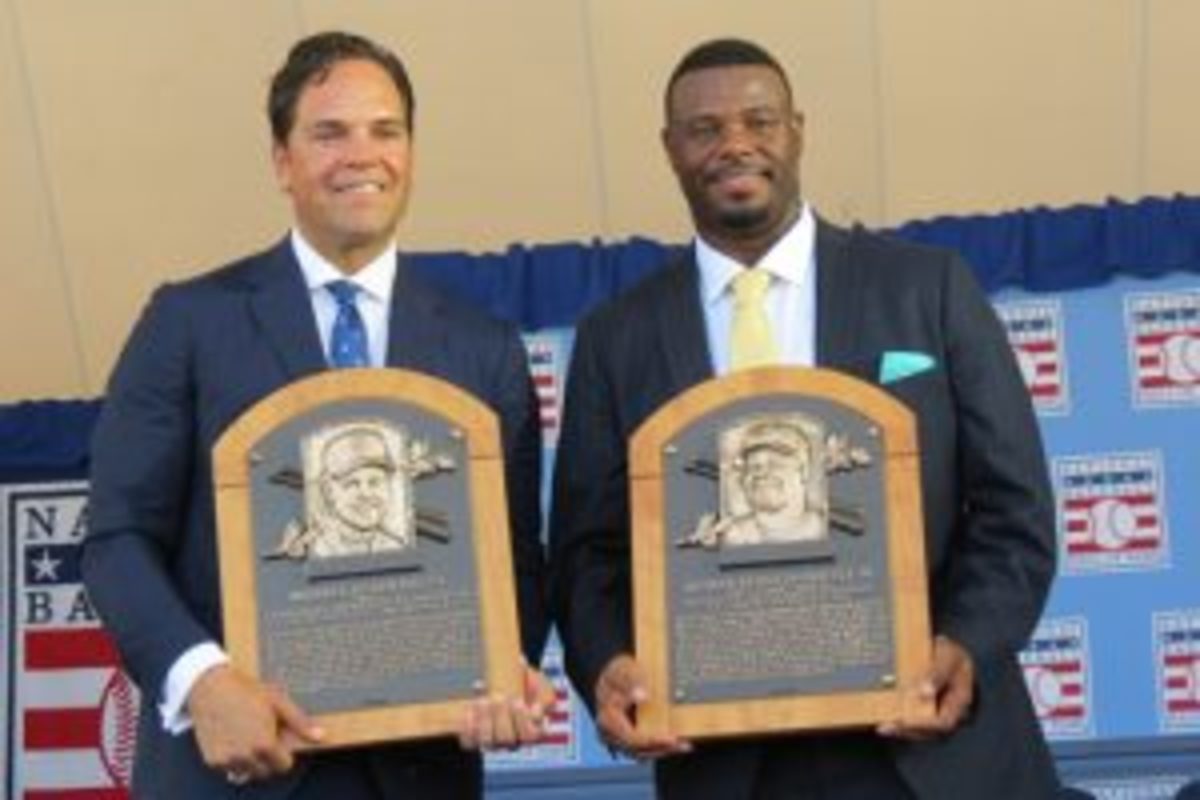 NY Mets Italian / American Legend Mike Piazza Voted to the Baseball Hall of  Fame In Cooperstown