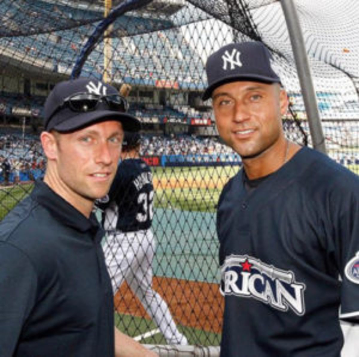  Dana Cavalea (left) and former New York Yankees shortstop Derek Jeter (right). (Photo courtesy by Dana Cavalea)
