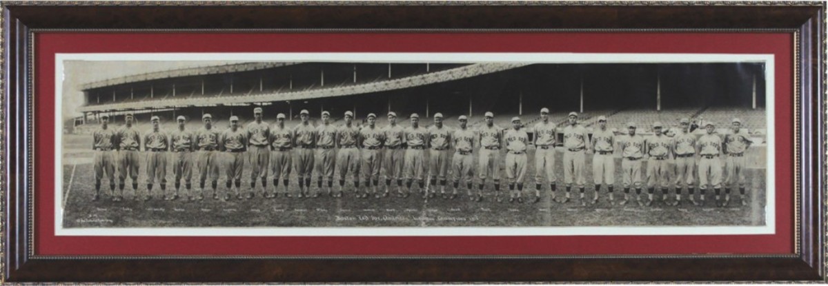 Red Sox Team photo w Ruth Rookie