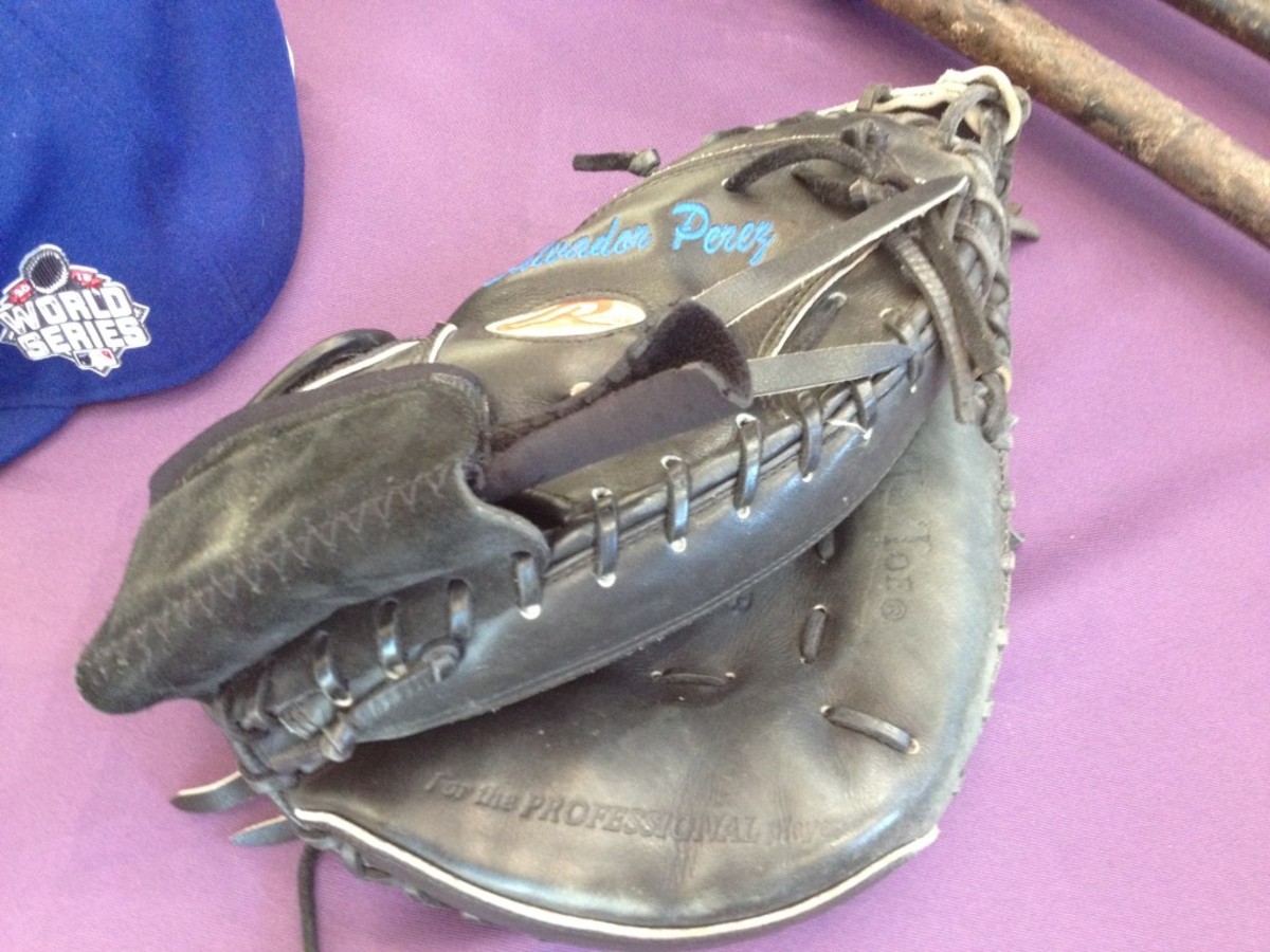 Salvador Perez Game-Used Catcher Gear