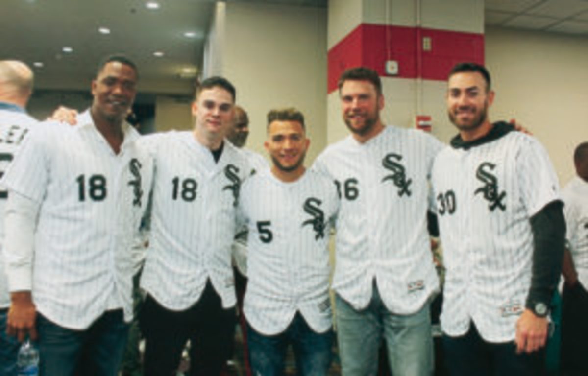  Many Chicago White Sox prospects were in attendance at Soxfest, including (L to R): Eloy Jimenez, Zack Burdi, Yolmer Sanchez, Kevan Smith and Nicky Delmonico. (Rick Firfer photos)