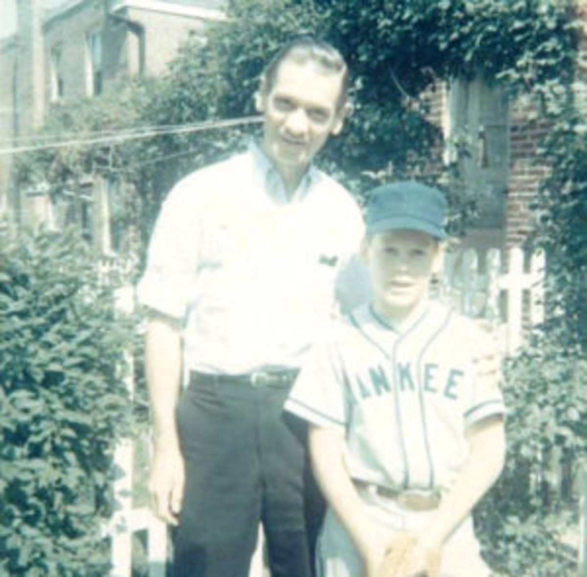  Bob Jaspersen with his son Mike in 1967. Photo courtesy Mike jaspersen
