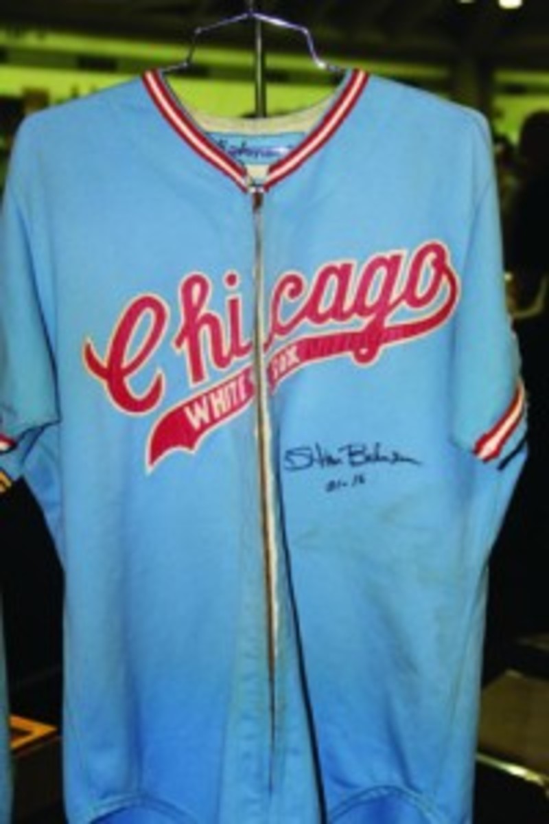 Stan Bahnsen pitched for the White Sox from 1972-75. This jersey was the 1972 style.