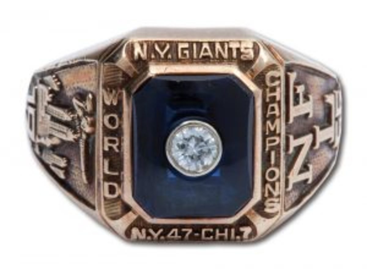 1956-ny-giants-champs-ring
