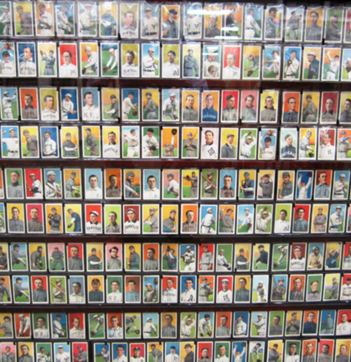 A wall of T206s can be found in the museum, along with a display of 1953 Topps with Mantle in the middle. 