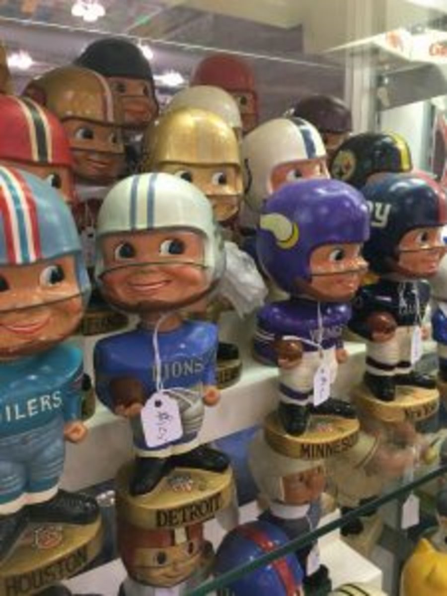Inside the Park Collectibles did so well early in the show, they made a five-hour trek to refill the display cases. Many of the 1960s football bobbleheads were available in the $150-$500 range.