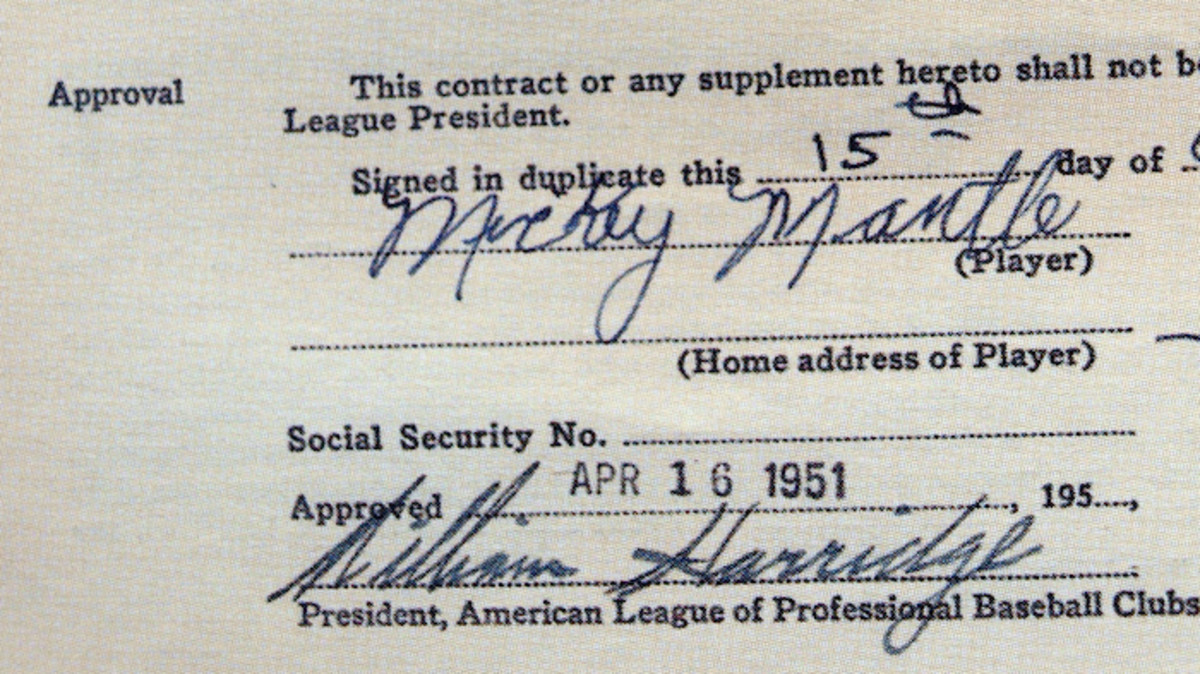 Sold at Auction: MICKEY MANTLE SIGNED 1990 STATS SHEET W/ NOTARY