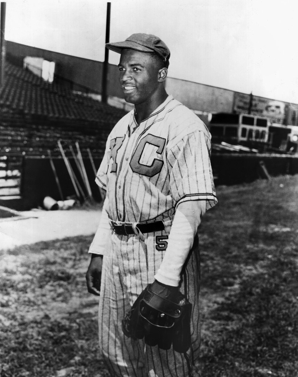 Jackie Robinson as a shortstop for the Kansas City Monarchs in 1944. Photo: Sporting News via Getty Images