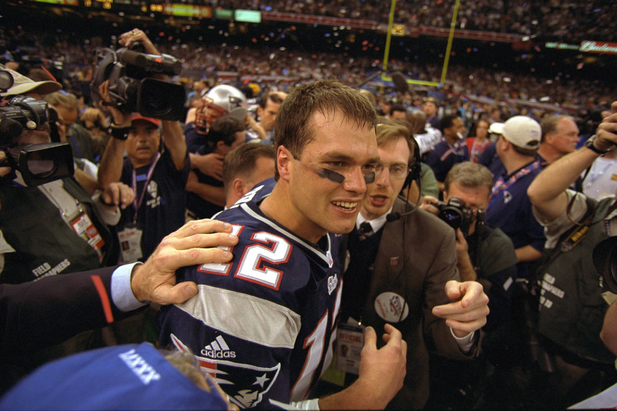 Tom Brady sets another NFL record with $3.1M rookie card