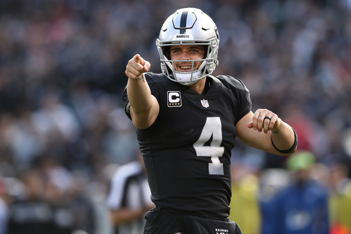 Why Derek Carr cards are suddenly selling for big dollars - Sports ...