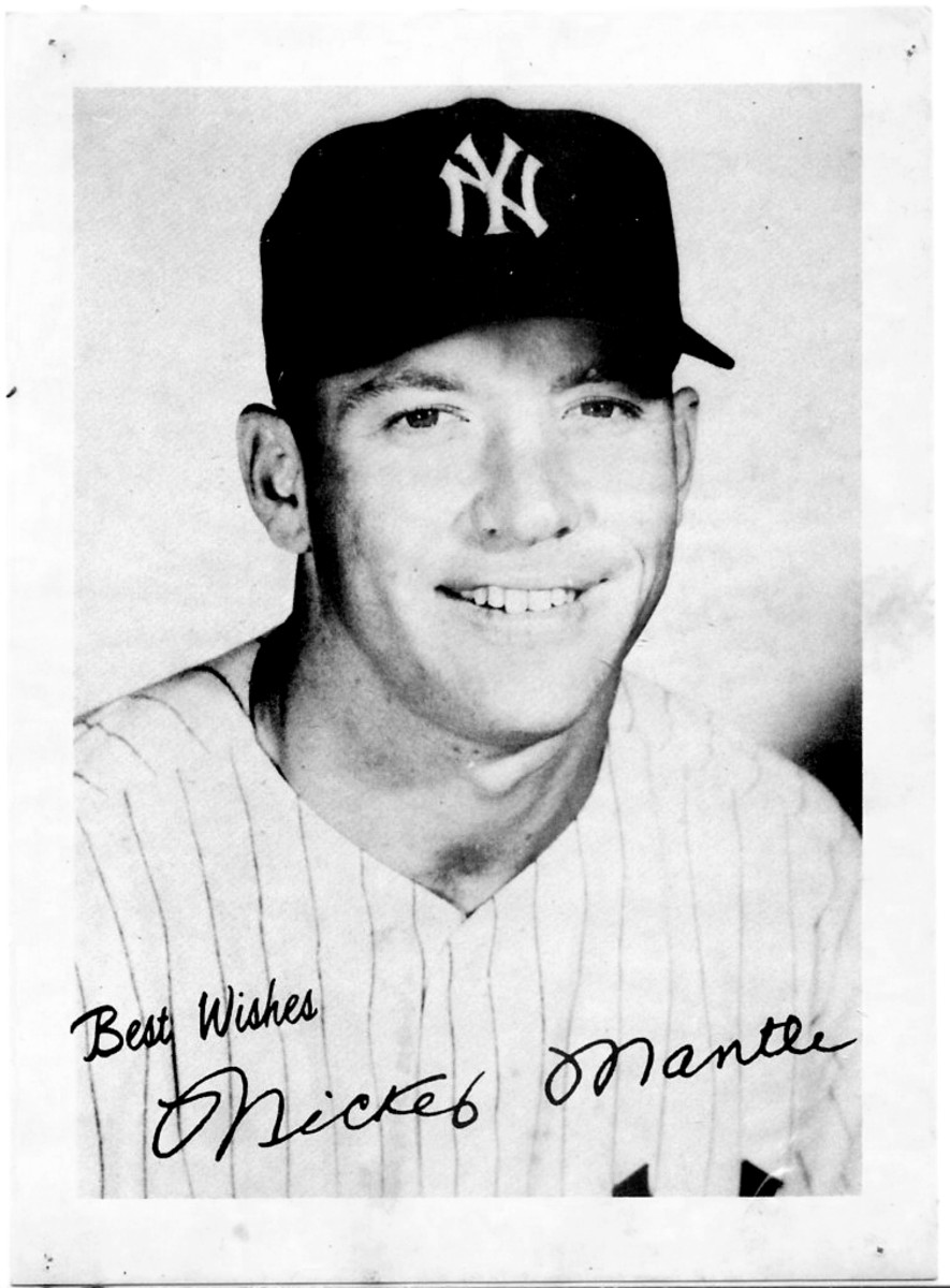 Signed photo from the Mickey Mantle Fan Club.
