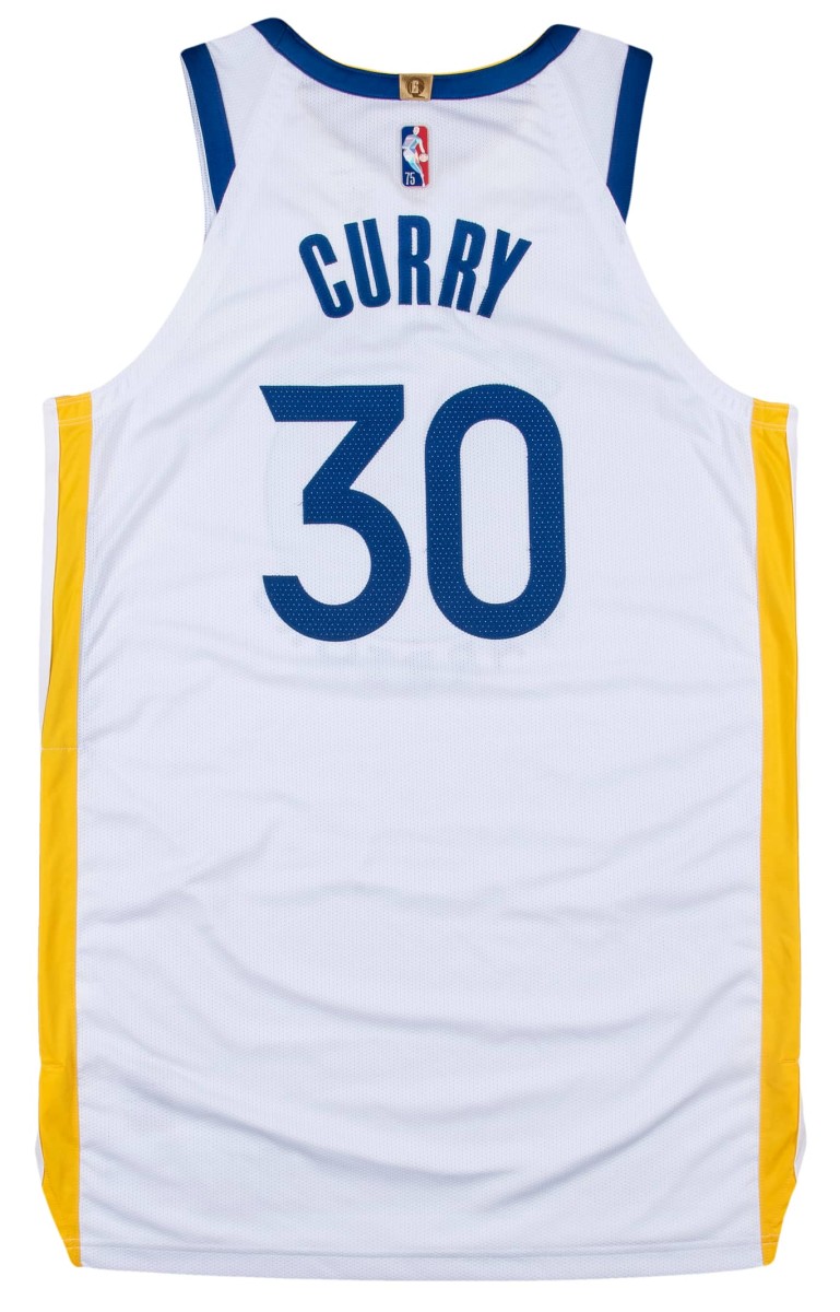 Steph Curry jersey from his NBA 20,000-point game.