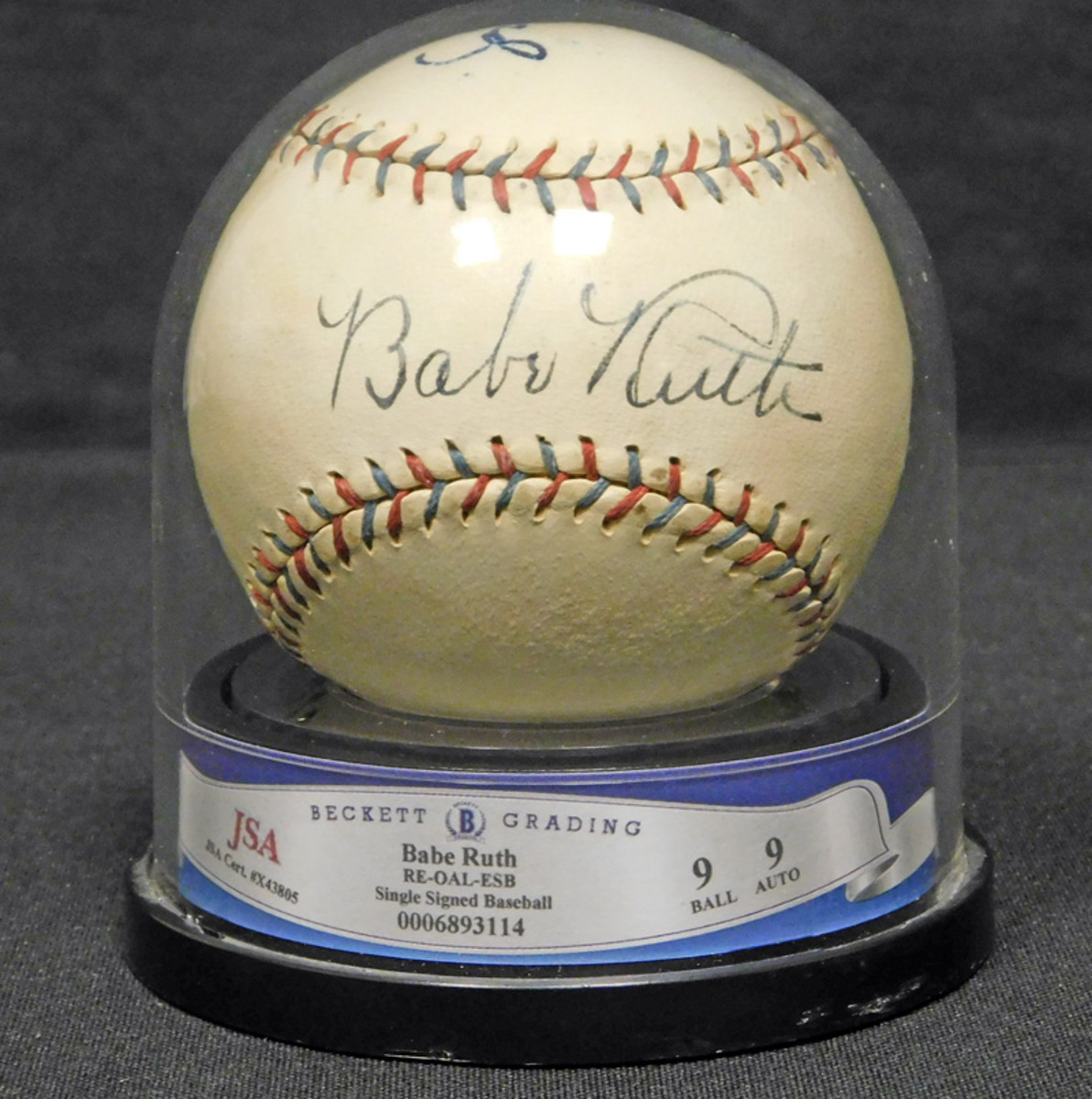 Lot Detail - Spectacular Jackie Robinson Single-Signed Baseball JSA, SGC  MINT 9, PSA/DNA MINT 9