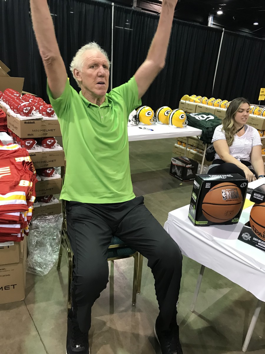Former NBA star and current college basketball TV analyst Bill Walton.
