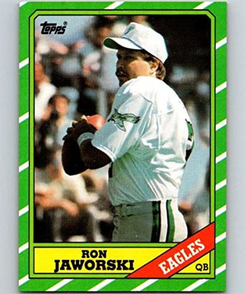 1986 Topps Ron Jaworski card showing a hat from his Eagles Nest golf club.