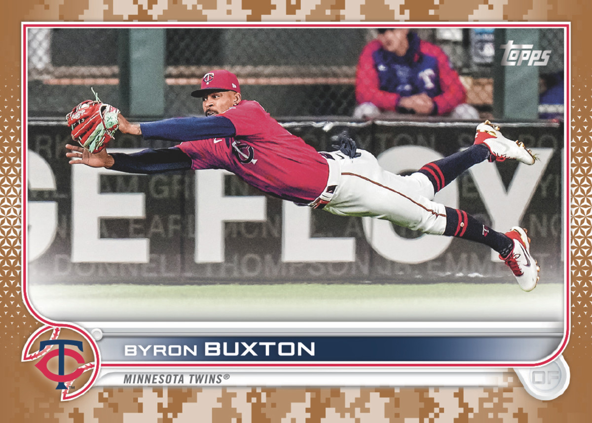 Topps 2022 Series 2 Byron Buxton card.
