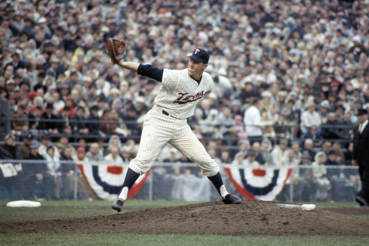 Jim Kaat pitches against the Dodgers in the 1965 World Series at Metropolitan Stadium in Minnesota.