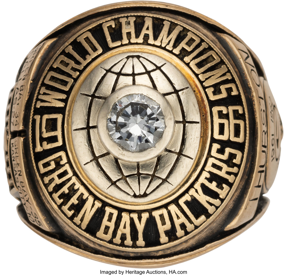 1967 Green Bay Packers Super Bowl ring owned by offensive lineman "Fuzzy" Thurston.