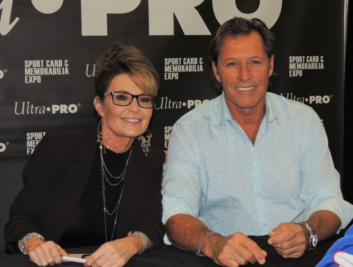 Former Alaska Governor Sarah Palin was at the 2022 Toronto Sport Expo with former New York Rangers center Ron Duguay.