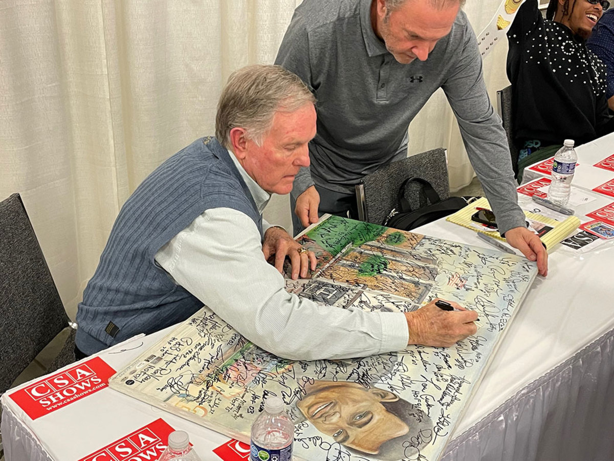 BOB GRIESE MIAMI DOLPHINS QUARTERBACK LEGEND & SUPERBOWL CHAMPION 8X10