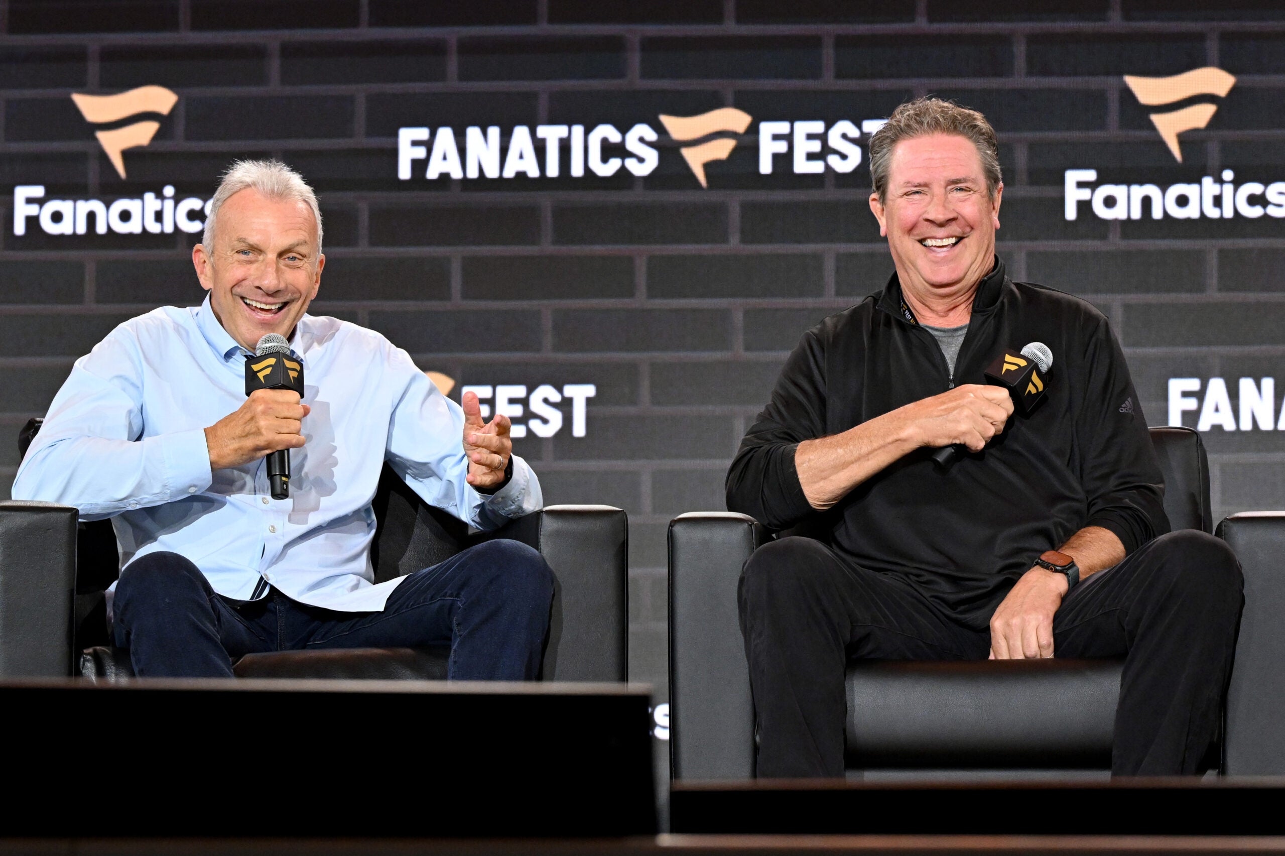 NFL legends Joe Montana and Dan Marino at Fanatics Fest NYC. 