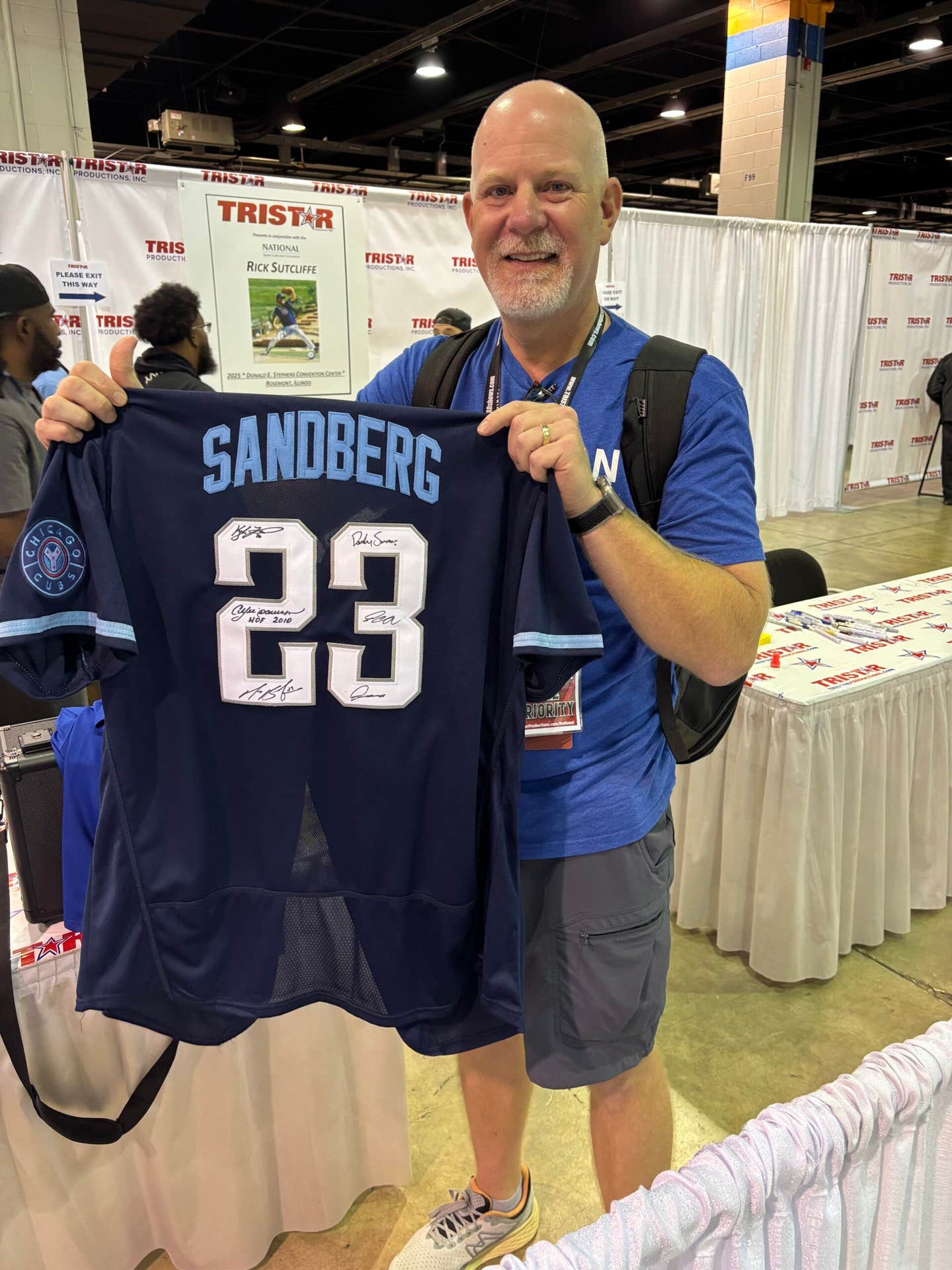 Collector Nate Underwood had his Ryne Sandberg jersey signed by current Cubs players.