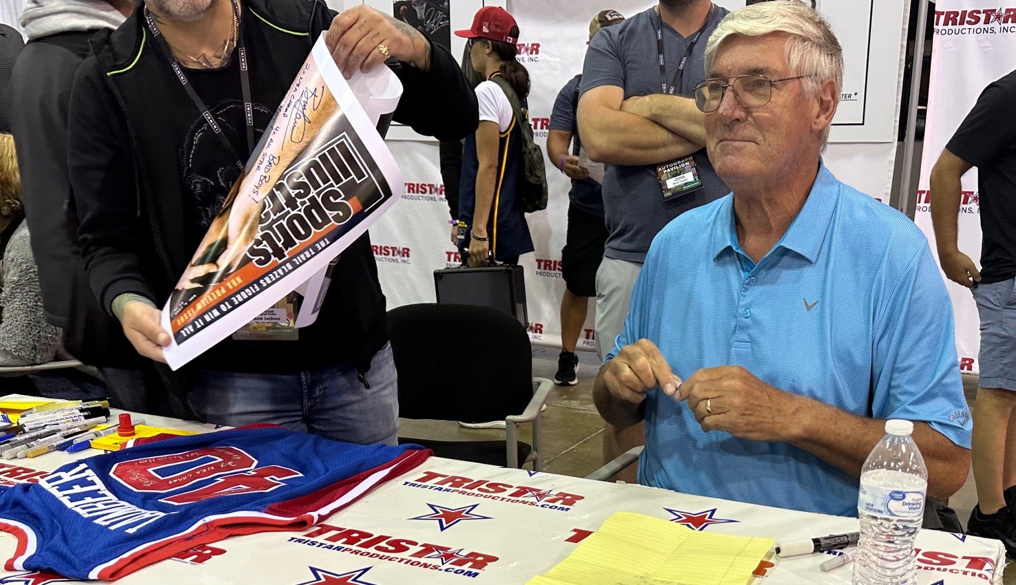 NBA legend Bill Laimbeer signs autographs at The National. 